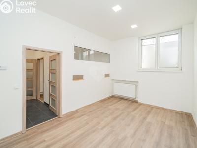 Prodej bytu 2+KK Praha, Za strašnickou vozovnou č. 2