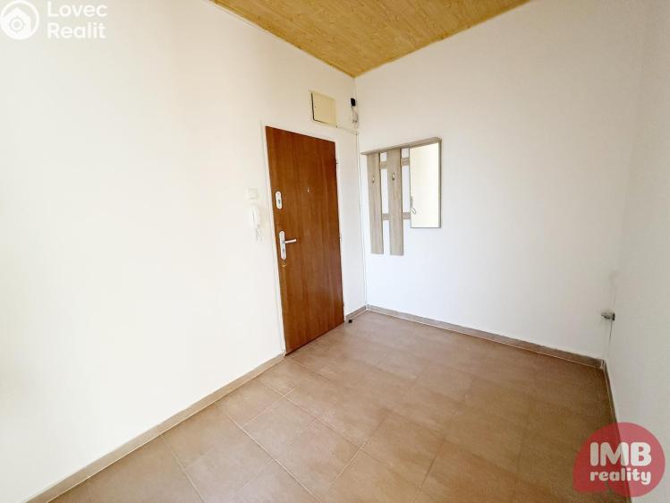 Prodej bytu 2+1 Nová Role, Tovární č. 15
