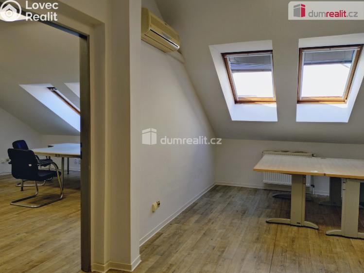 Pronájem kanceláře Praha 3, Žerotínova č. 7