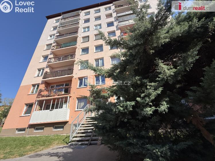 Pronájem bytu 1+KK Ústí nad Labem, Dukelských hrdinů č. 1