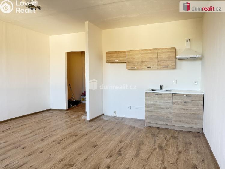 Pronájem bytu 1+KK Ústí nad Labem, Dukelských hrdinů č. 2