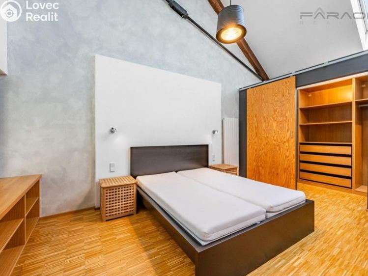 Pronájem bytu 3+KK Praha, Na Maninách č. 3