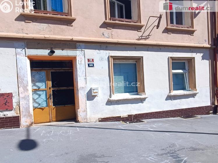 Pronájem bytu 1+KK Děčín, Divišova č. 12