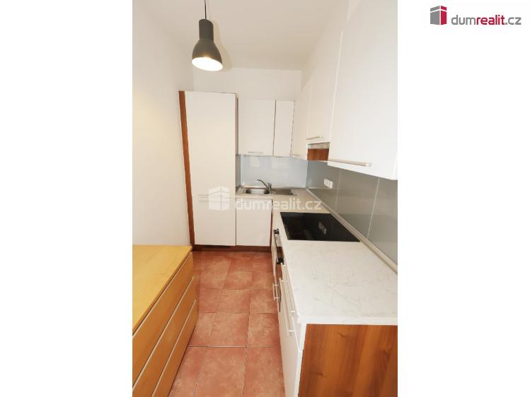 Rent apartment 2+KK Praha 8, Ke Stírce č. 7