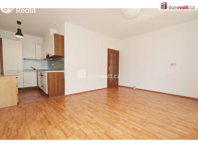 Pronájem bytu 2+KK Praha 8, Ke Stírce č. 3