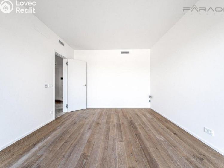 Продажа квартиры 2+KK Praha 4, Modřany, Československého exilu č. 8