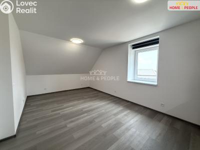 Pronájem bytu 2+KK Město Touškov, Čemínská č. 2