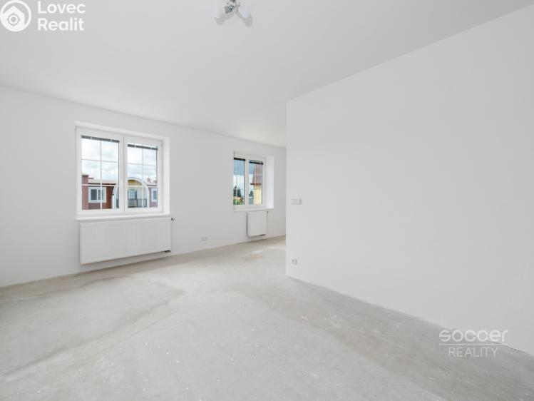 Sale apartment 1+KK Vestec, Okružní č. 3