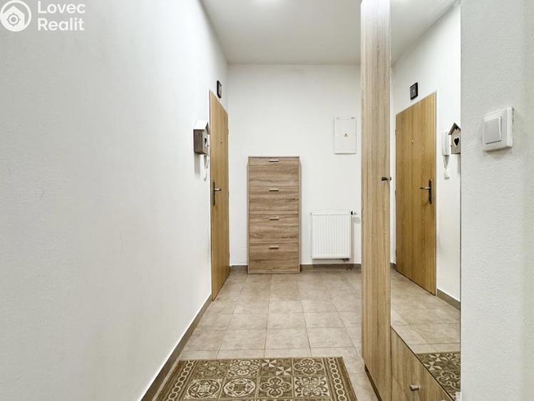 Prodej bytu 2+KK Praha, Podle náhonu 3293/53 č. 11