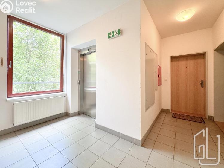 Prodej bytu 2+KK Praha, Podle náhonu 3293/53 č. 15