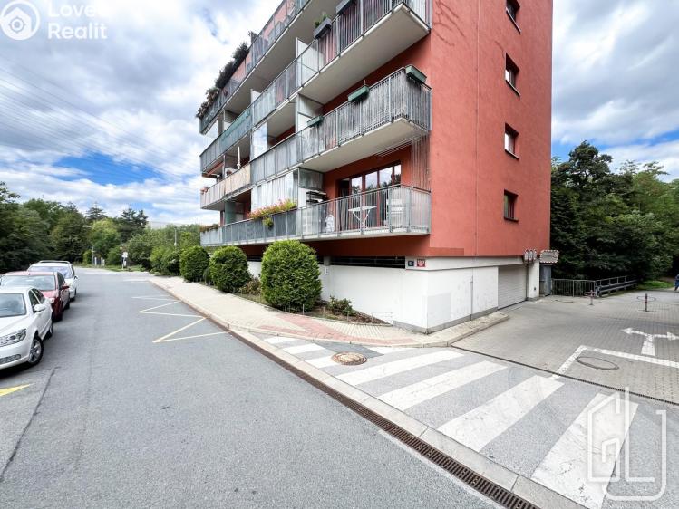Prodej bytu 2+KK Praha, Podle náhonu 3293/53 č. 16