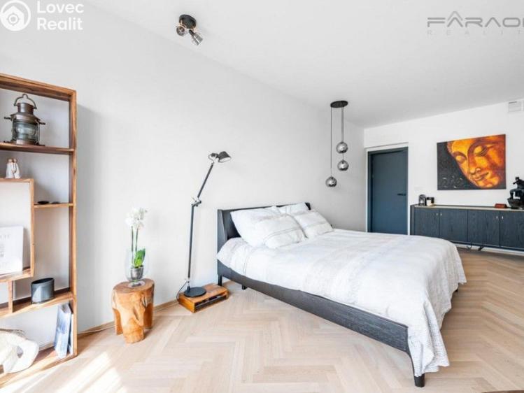 Prodej rodinného domu Praha, Skálové č. 15