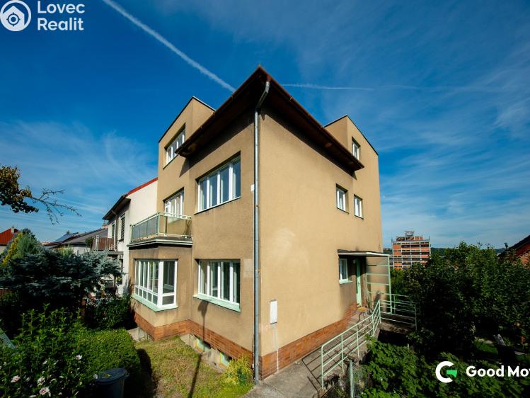Pronájem bytu 1+1 Zlín, B. Němcové 368 č. 10