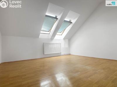 Pronájem bytu 3+1 Kroměříž, Chropyňská č. 6