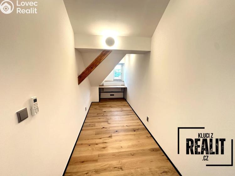 Pronájem bytu 4+KK Praha, Újezd č. 14