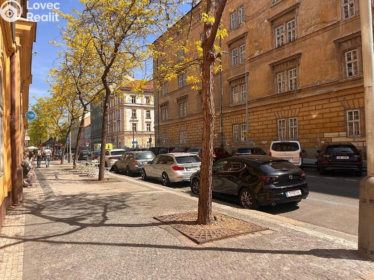 Pronájem kanceláře Praha, Křižíkova č. 33