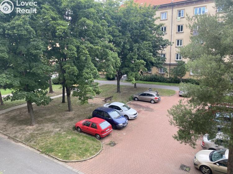 Pronájem bytu 2+1 Pardubice, Jilemnického 2216 č. 12
