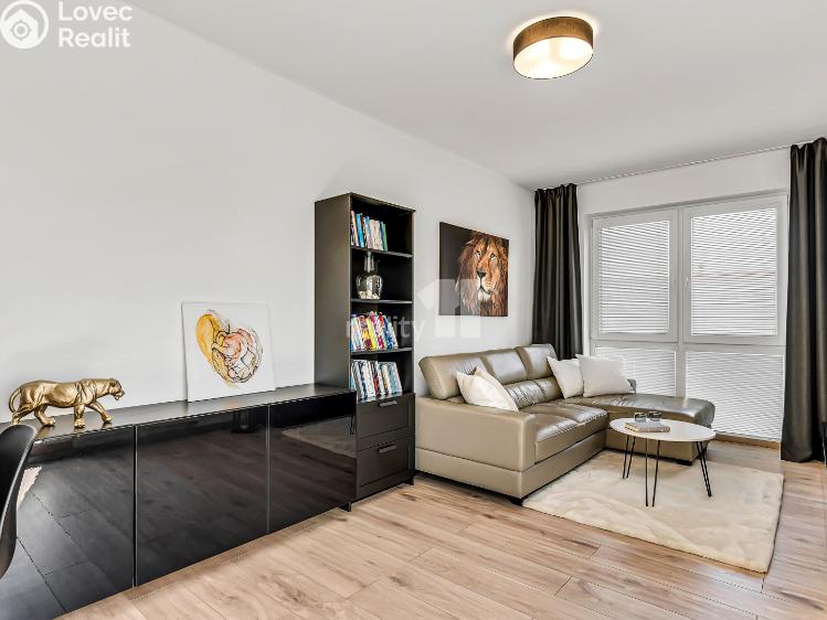 Sale apartment 3+KK Jesenice, Cedrová č. 7