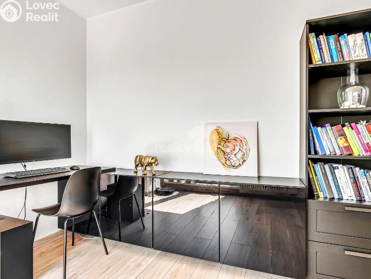 Sale apartment 3+KK Jesenice, Cedrová č. 9