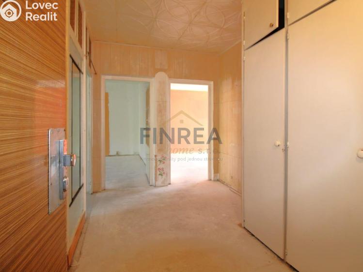 Sale apartment 2+1 Chomutov, Kamenná č. 11