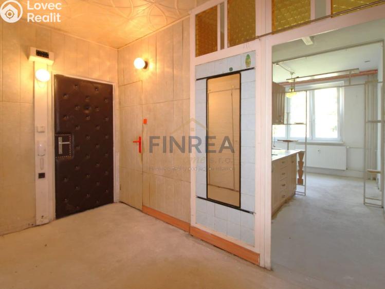 Sale apartment 2+1 Chomutov, Kamenná č. 12