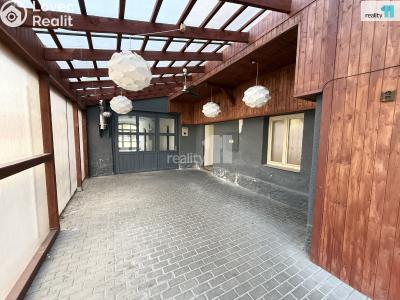 Оренда торгового приміщення Ledeč nad Sázavou, Husovo náměstí č. 3