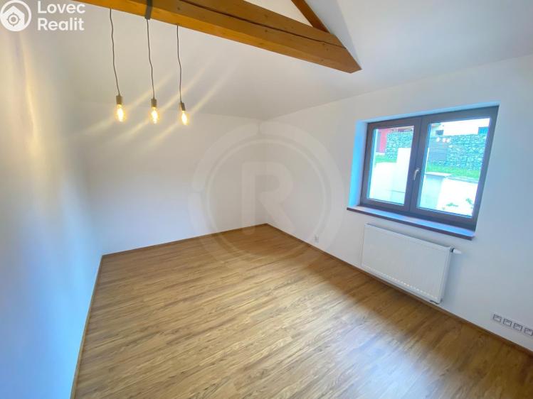 Pronájem rodinného domu Hrdějovice, Těšínská 554 č. 9