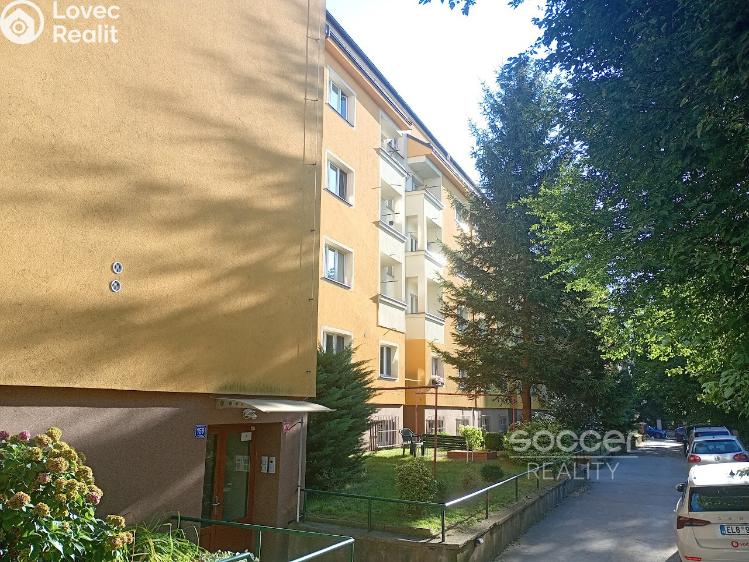 Pronájem bytu 1+KK Praha, Jeseniova č. 11