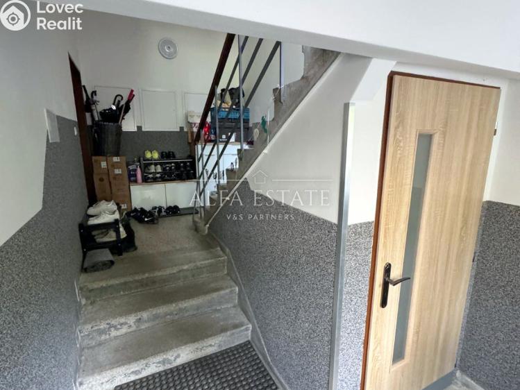 Pronájem bytu 3+1 Nejdek, Poštovní č. 8