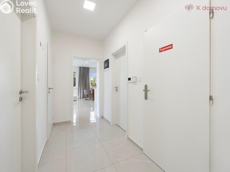 Prodej bytu 3+KK Praha, Na Baních č. 17