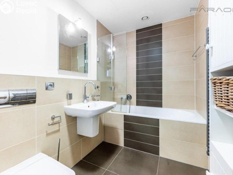 Pronájem bytu 2+KK Praha, K sídlišti č. 8