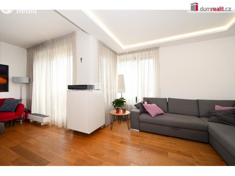 Prodej bytu 4+KK Praha-Čakovice, Bermanova č. 16