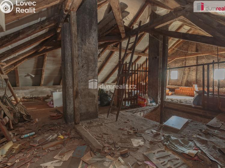 Prodej činžovního domu Králův Dvůr, 5. května č. 17