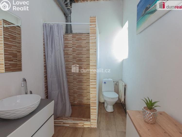 Prodej činžovního domu Králův Dvůr, 5. května č. 19