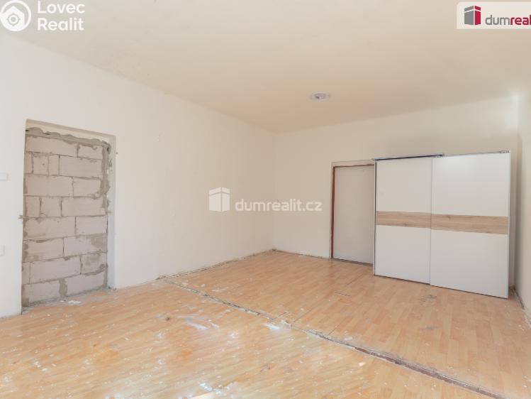 Prodej činžovního domu Králův Dvůr, 5. května č. 25
