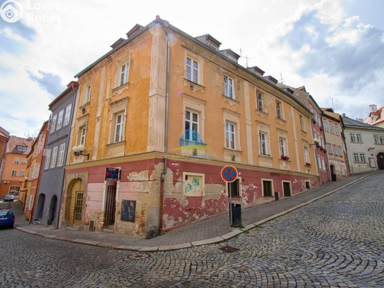 Rent office space Cheb, Cechovní 241/9 č. 10