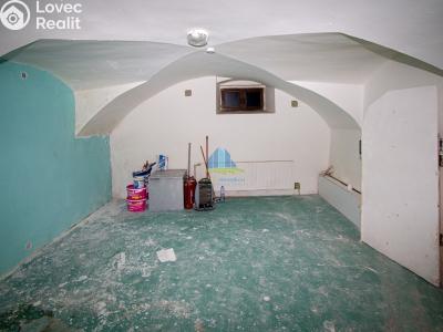Rent office space Cheb, Cechovní č. 4