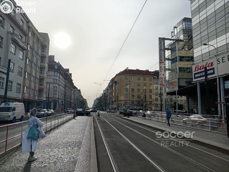 Pronájem bytu 2+KK Praha, Jeseniova č. 7
