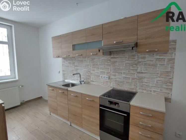 Продаж квартири 1+1 Aš, Slovanská č. 7