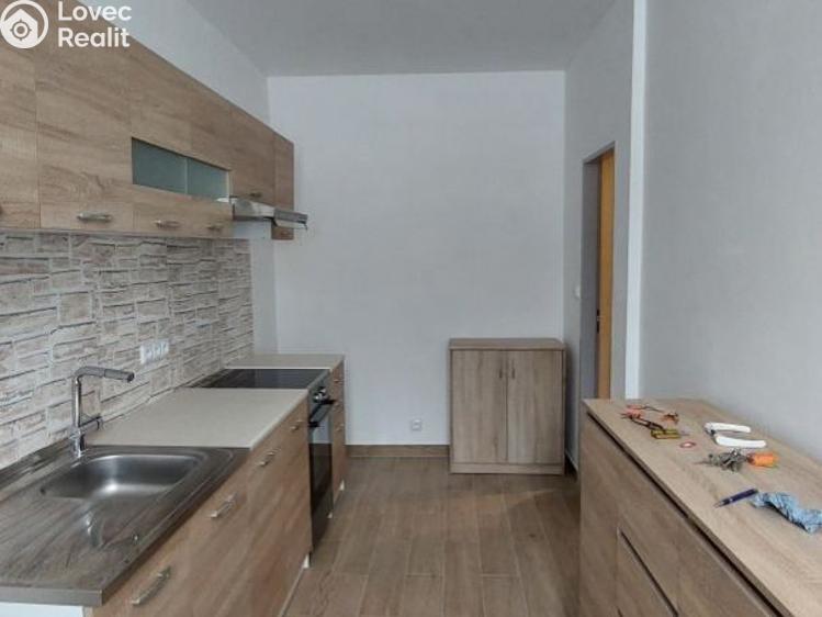 Продаж квартири 1+1 Aš, Slovanská č. 12
