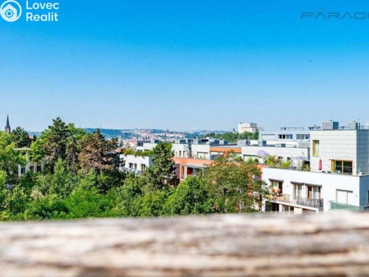 Продажа квартиры 4+KK Praha, Jeseniova č. 1