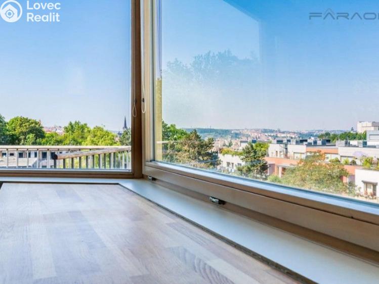 Продажа квартиры 4+KK Praha, Jeseniova č. 9