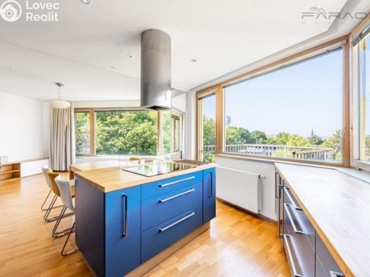 Продажа квартиры 4+KK Praha, Jeseniova č. 12