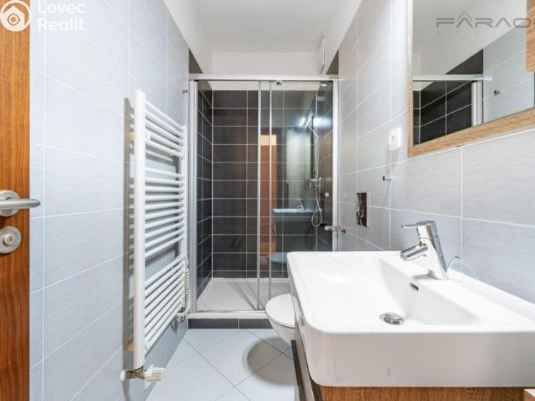 Продажа квартиры 4+KK Praha, Jeseniova č. 15