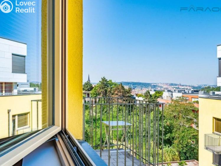 Продажа квартиры 4+KK Praha, Jeseniova č. 17