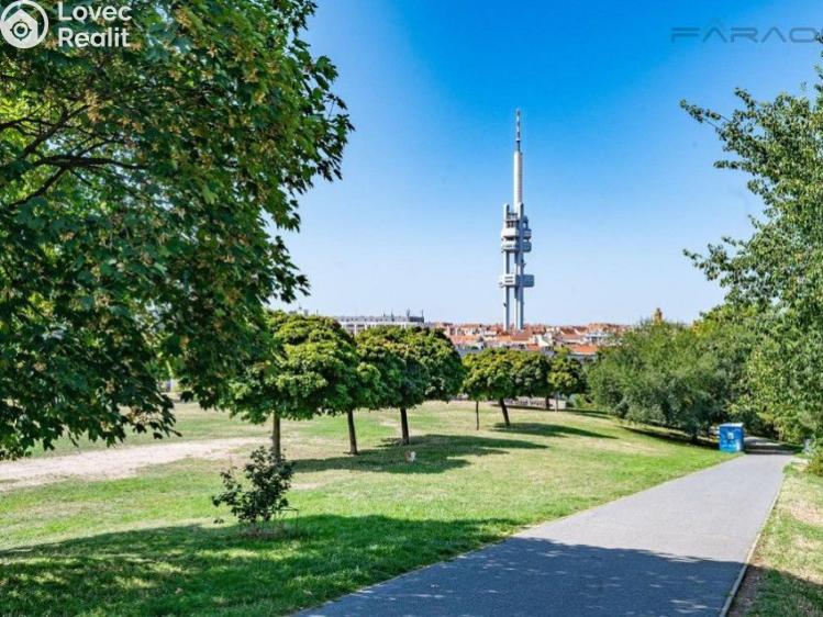 Продажа квартиры 4+KK Praha, Jeseniova č. 26