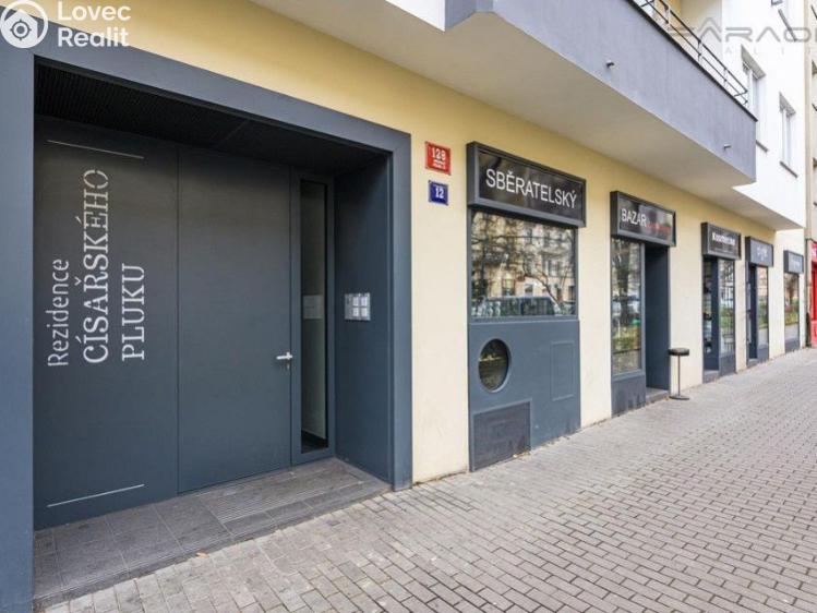 Pronájem bytu 1+KK Praha, 28. pluku č. 14