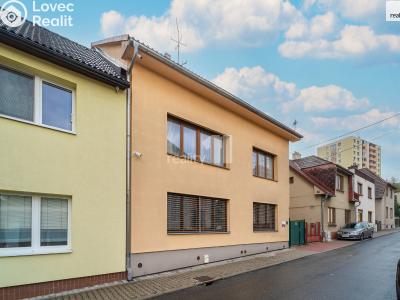 Продаж багатоквартирного будинку Zlín, Růžová č. 1