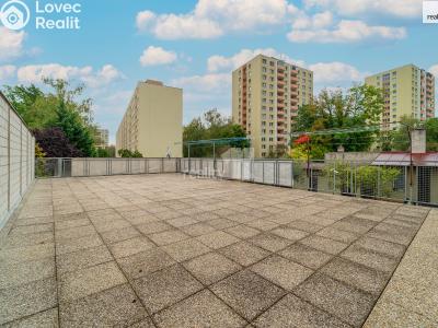 Продаж багатоквартирного будинку Zlín, Růžová č. 5
