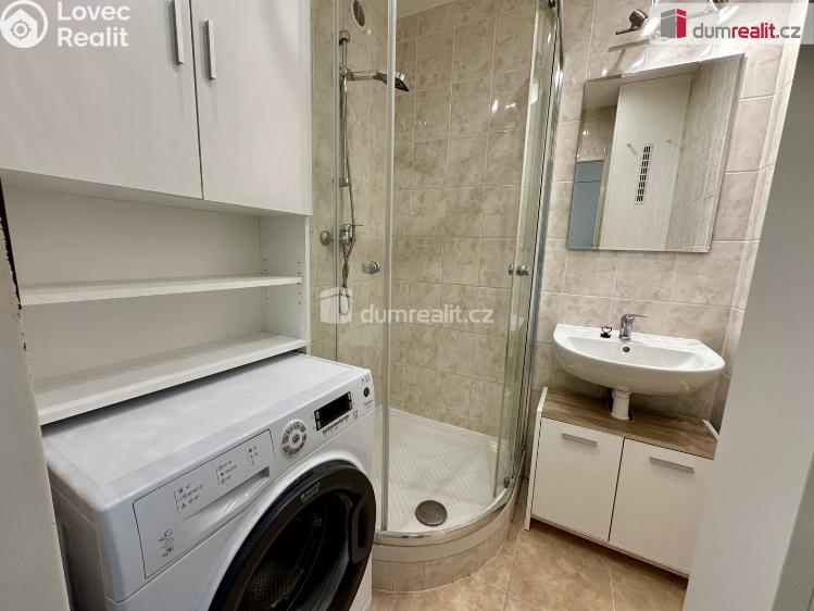 Pronájem bytu 2+1 Zlín, M. Knesla č. 7